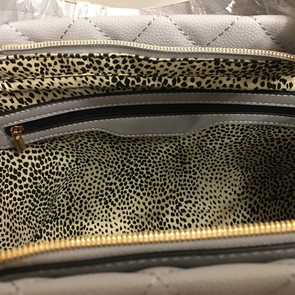 NWT!!! ELLO Quilted vegan leather Tote Bag in Gray - Picture 10 of 17